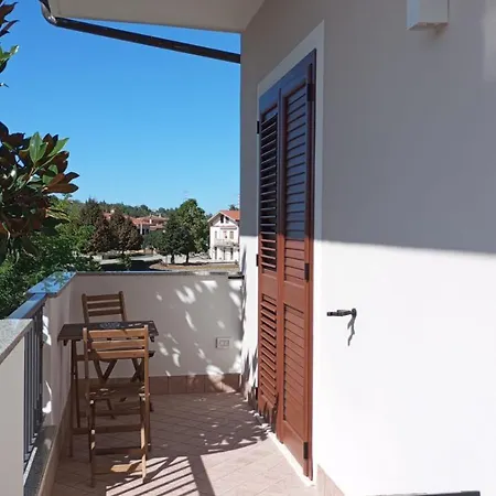 Bed & Breakfast La Casetta Di Lina Villareia