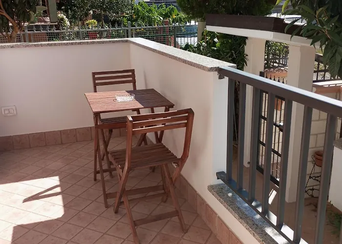 La Casetta Di Lina 3*